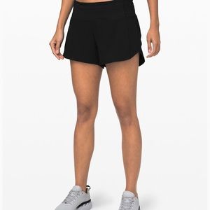 NWOT LULULEMON SZ6 Speed Up updated 4” Long Shorts